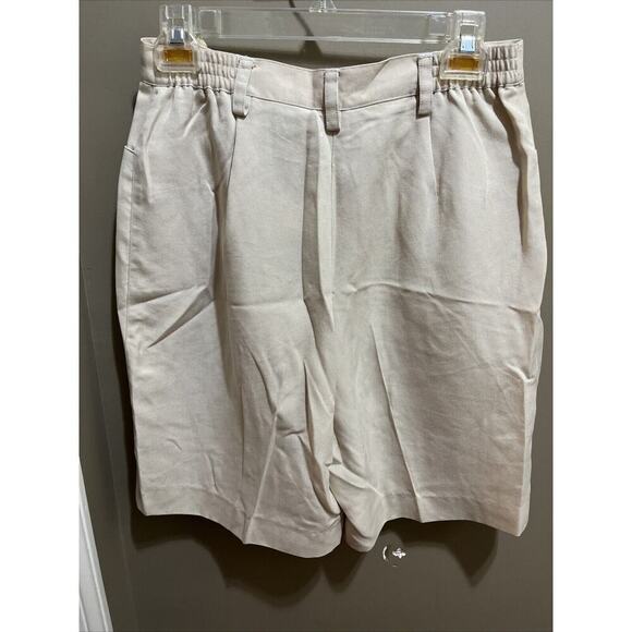 LIZGOLF Liz Claiborne Golf Shorts Womens Size 8 Beige Vintage High Rise Pleate - Picture 6 of 8
